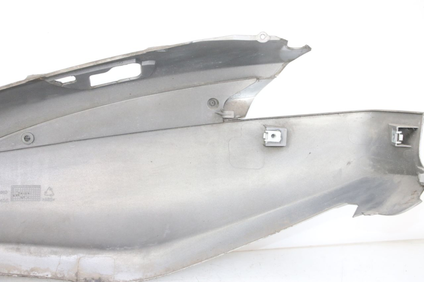 photo de REAR RIGHT PANEL PIAGGIO X10 125 (2012 - 2017)