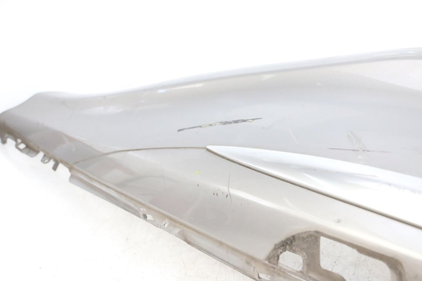 photo de REAR RIGHT PANEL PIAGGIO X10 125 (2012 - 2017)