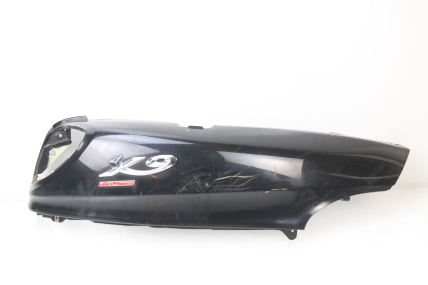 photo de RIGHT REAR SIDE PANEL PIAGGIO X9 EVOLUTION 125 (2003 - 2007)