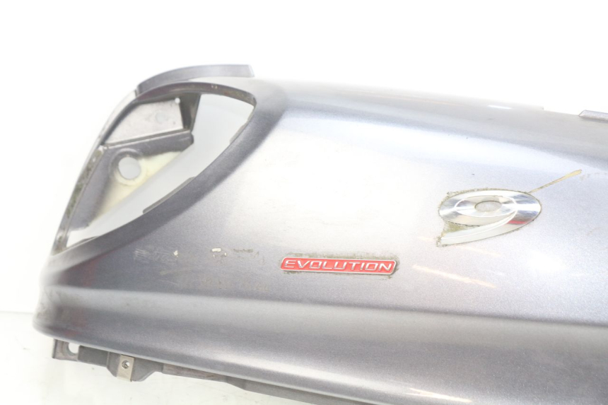 photo de RIGHT REAR SIDE PANEL PIAGGIO X9 EVOLUTION 125 (2003 - 2007)