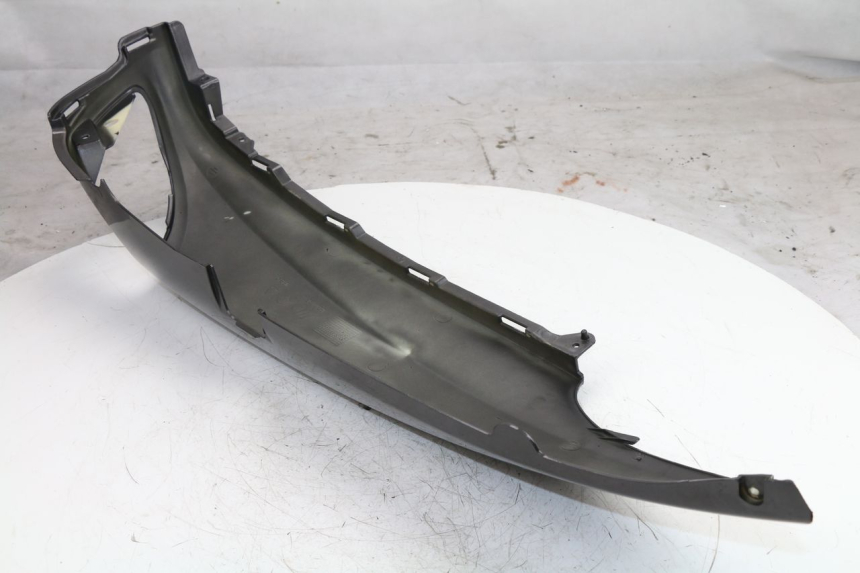 photo de RIGHT REAR SIDE PANEL PIAGGIO X9 EVOLUTION 125 (2003 - 2007)