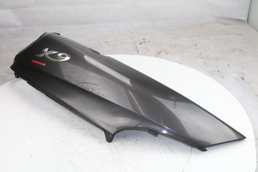 photo de RIGHT REAR SIDE PANEL PIAGGIO X9 EVOLUTION 125 (2003 - 2007)