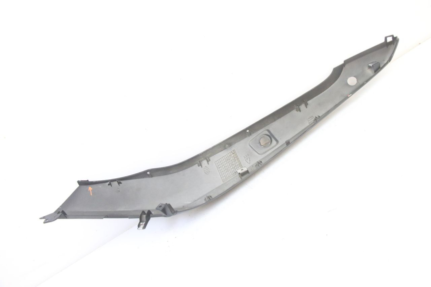 photo de REAR RIGHT PANEL GILERA RUNNER SP 50 (2006 - 2008)