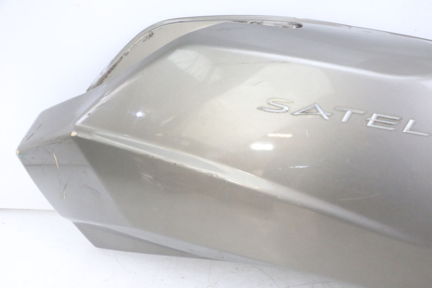 photo de REAR RIGHT PANEL PEUGEOT SATELIS 125 (2013 - 2018)