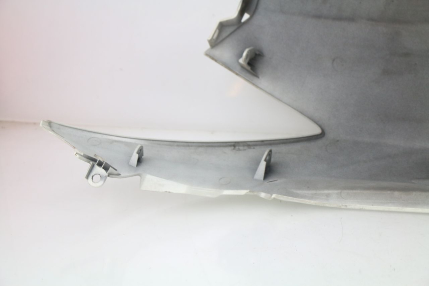 photo de RIGHT REAR SIDE PANEL SUZUKI AN BURGMAN 400 (2006 - 2010)