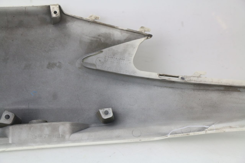 photo de RIGHT REAR SIDE PANEL SUZUKI AN BURGMAN 400 (2006 - 2010)