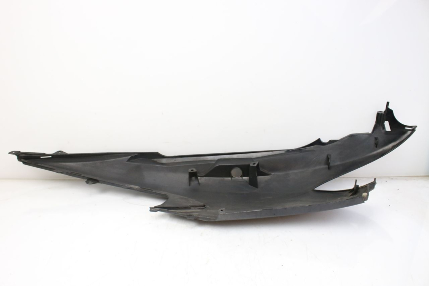 photo de RIGHT REAR SIDE PANEL SUZUKI AN BURGMAN 400 (2006 - 2010)