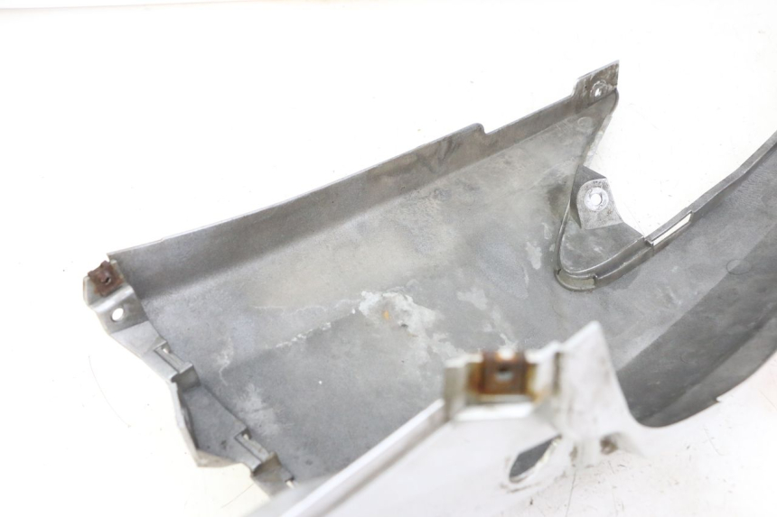 photo de REAR RIGHT PANEL SUZUKI BURGMAN 125 (2007 - 2014)