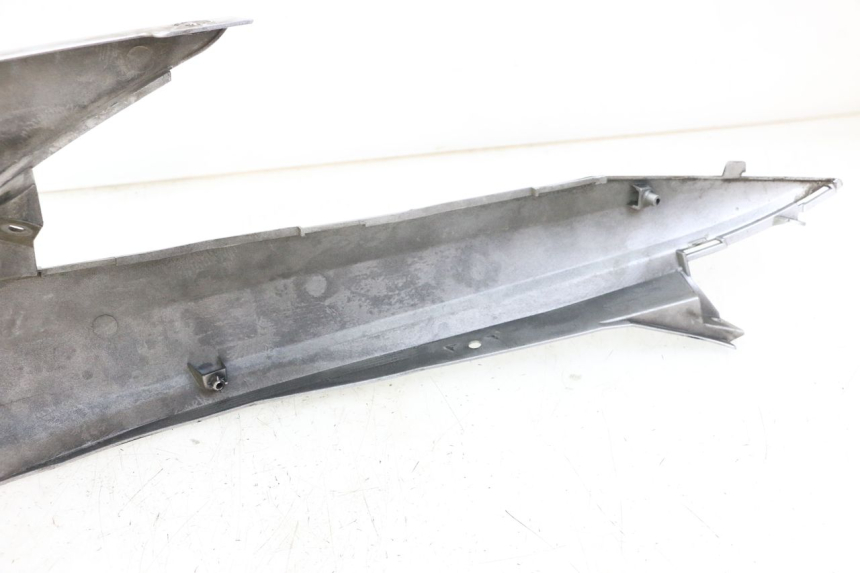 photo de REAR RIGHT PANEL SUZUKI BURGMAN 125 (2007 - 2014)