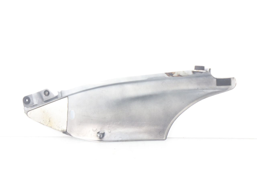 photo de RIGHT REAR SIDE PANEL SUZUKI XF FREEWIND 650 (1997 - 2003)