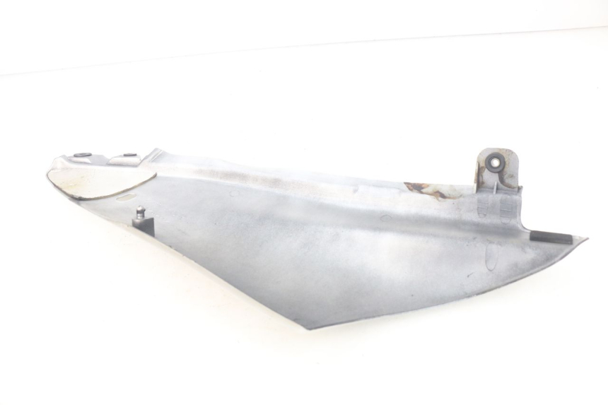 photo de RIGHT REAR SIDE PANEL SUZUKI XF FREEWIND 650 (1997 - 2003)