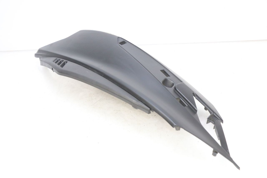 photo de RIGHT REAR SIDE PANEL APRILIA SXR 50 (2021 - 2023)