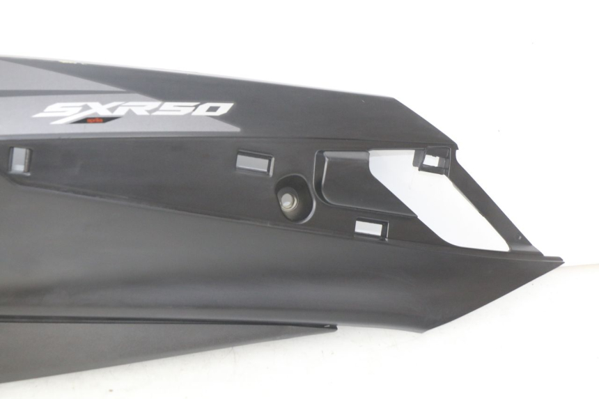 photo de RIGHT REAR SIDE PANEL APRILIA SXR 50 (2021 - 2023)