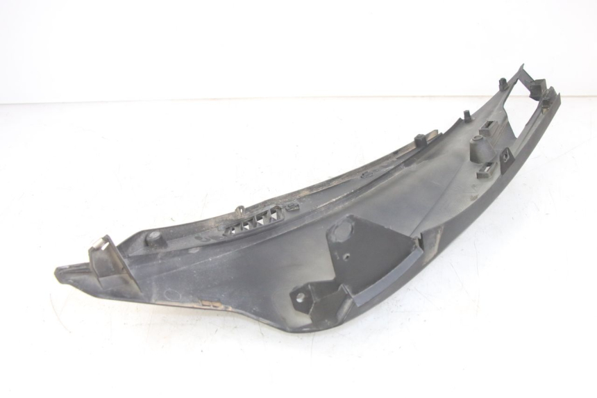 photo de RIGHT REAR SIDE PANEL APRILIA SXR 50 (2021 - 2023)
