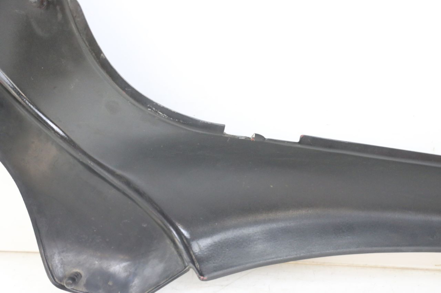 photo de RIGHT REAR SIDE PANEL TRIUMPH SPEED TRIPLE T301 900 (1994 - 1996)