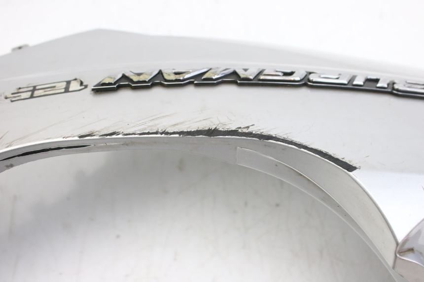 photo de RIGHT REAR SIDE PANEL SUZUKI UH BURGMAN 125 (2002 - 2006)