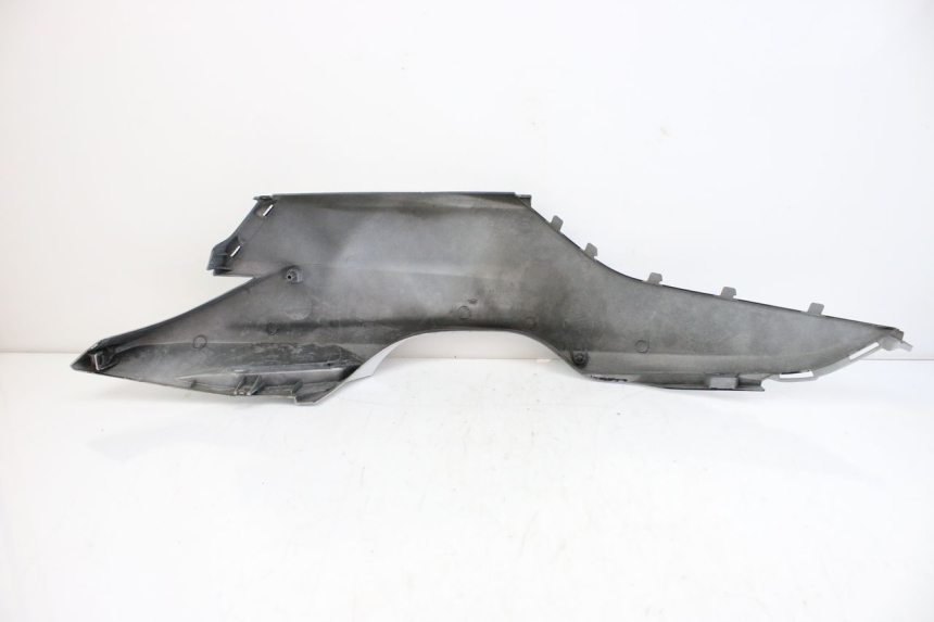 photo de RIGHT REAR SIDE PANEL SUZUKI UH BURGMAN 125 (2002 - 2006)