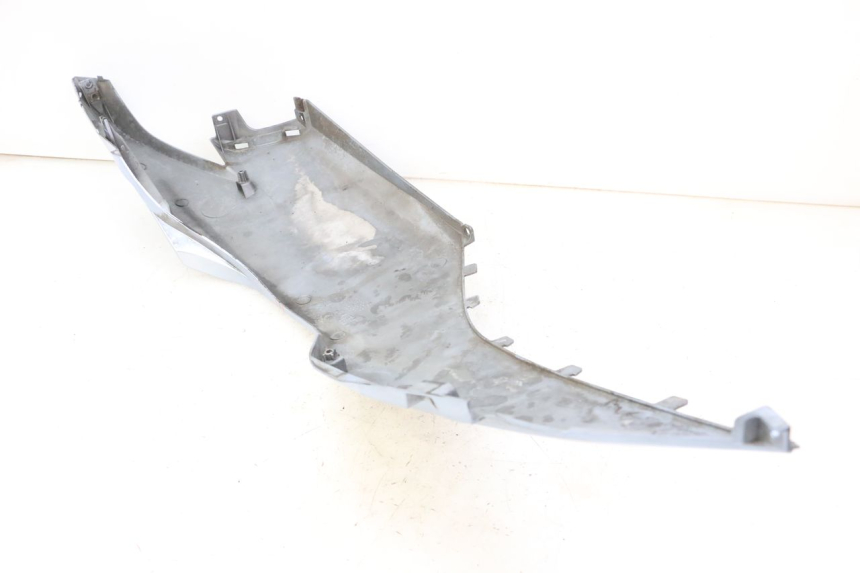 photo de RIGHT REAR SIDE PANEL SUZUKI UH BURGMAN 125 (2002 - 2006)