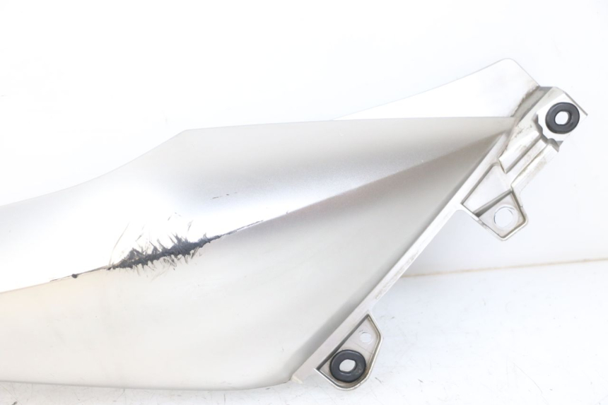 photo de RIGHT REAR SIDE PANEL YAMAHA XMAX X-MAX ABS 125 (2017 - 2020)