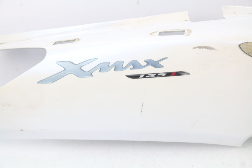 photo de RIGHT REAR SIDE PANEL YAMAHA XMAX X-MAX 125 (2006 - 2009)