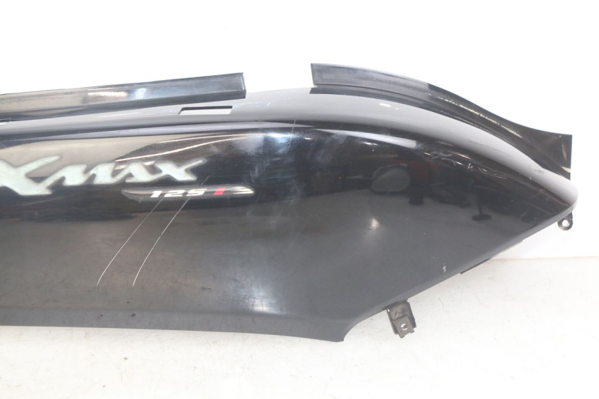 photo de RIGHT REAR SIDE PANEL YAMAHA XMAX X-MAX 125 (2006 - 2009)
