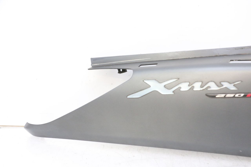 photo de RIGHT REAR SIDE PANEL YAMAHA X-MAX XMAX 250 (2006 - 2009)