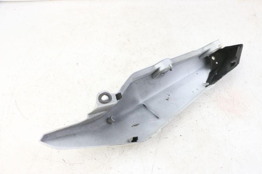 photo de REAR RIGHT PANEL YAMAHA XJ6 ABS 600 (2008 - 2016)