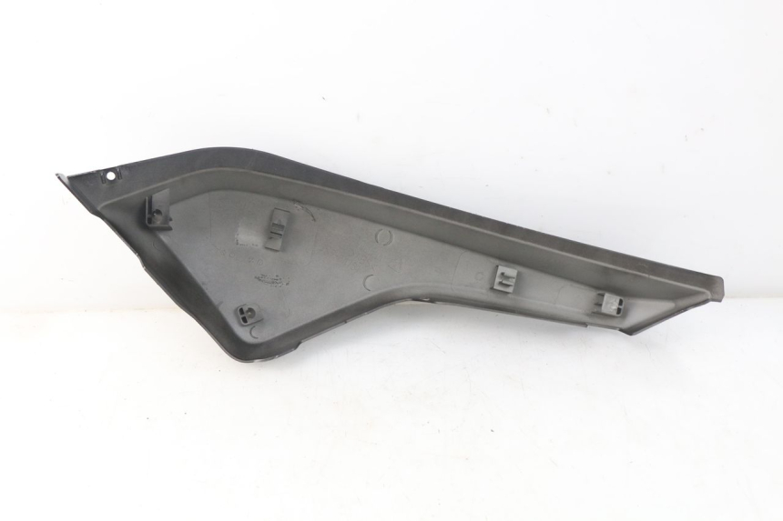 photo de RIGHT REAR SIDE PANEL YAMAHA BW'S BWS 125 (2010 - 2013)