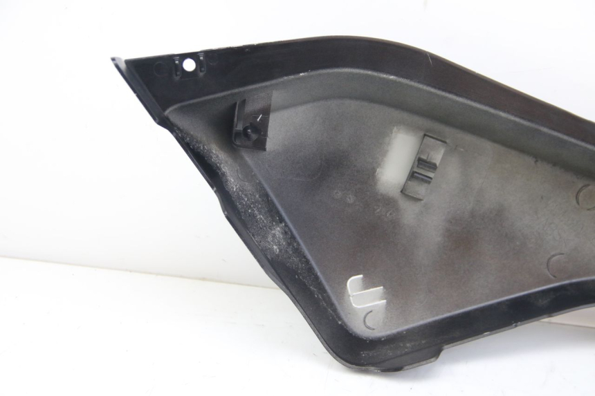 photo de RIGHT REAR SIDE PANEL YAMAHA BW'S BWS 125 (2010 - 2013)