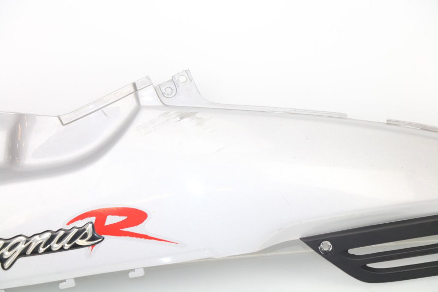 photo de REAR RIGHT PANEL YAMAHA CYGNUS 125 (1995 - 2003)