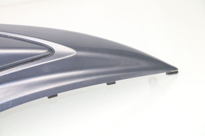 photo de REAR RIGHT PANEL YAMAHA CYGNUS X INJECTION 125 (2007 - 2013)