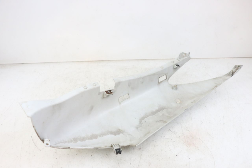 photo de RIGHT REAR SIDE PANEL YAMAHA X-MAX XMAX 250 (2006 - 2009)