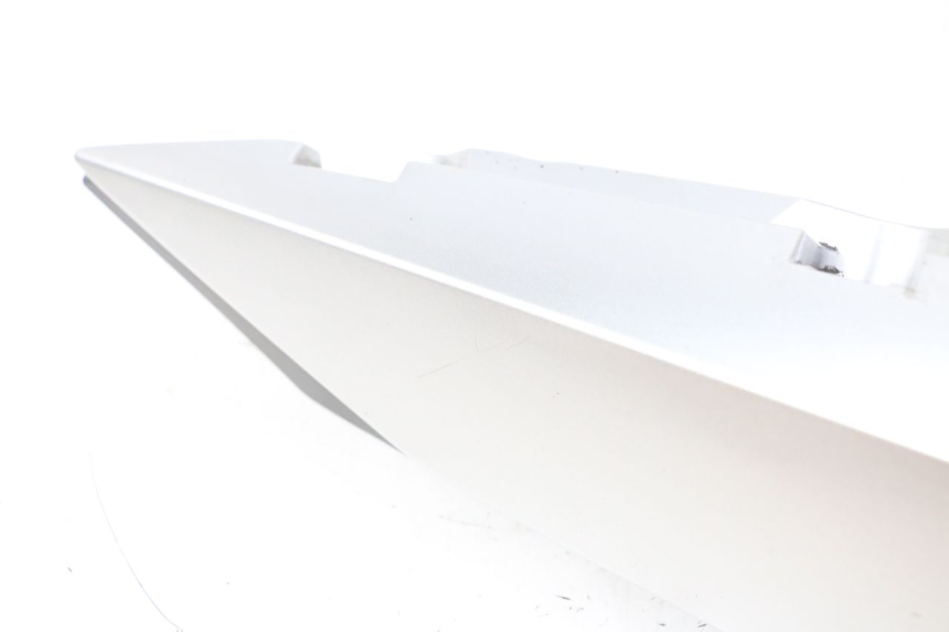 photo de REAR RIGHT PANEL YAMAHA XJ6 600 (2008 - 2016)