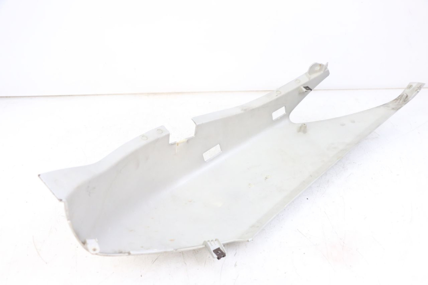 photo de RIGHT REAR SIDE PANEL YAMAHA XMAX X-MAX 125 (2006 - 2009)