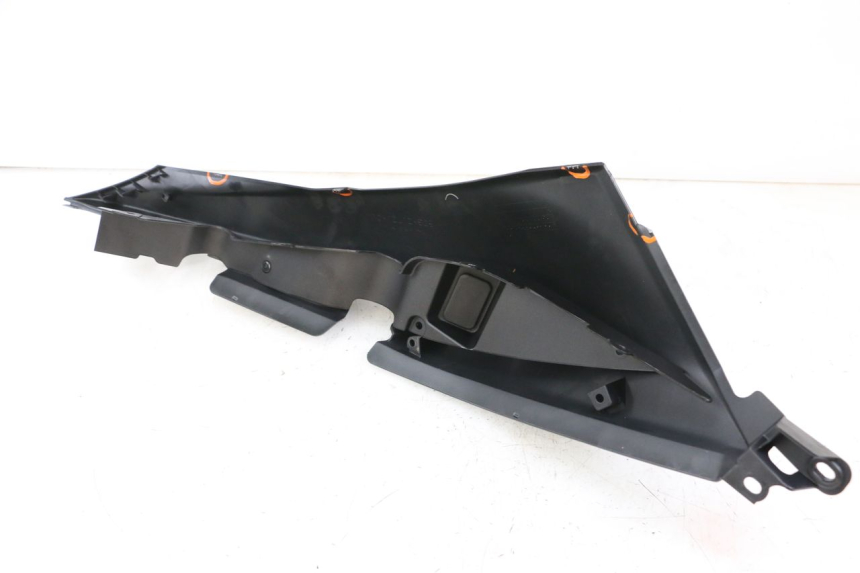 photo de REAR RIGHT PANEL YAMAHA YP T-MAX TMAX 530 (2017 - 2020)