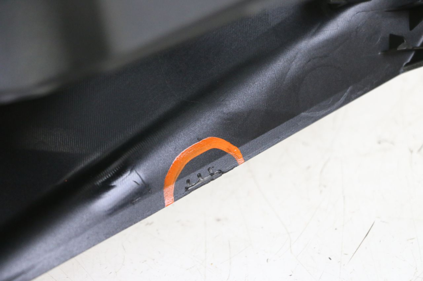 photo de REAR RIGHT PANEL YAMAHA YP T-MAX TMAX 530 (2017 - 2020)