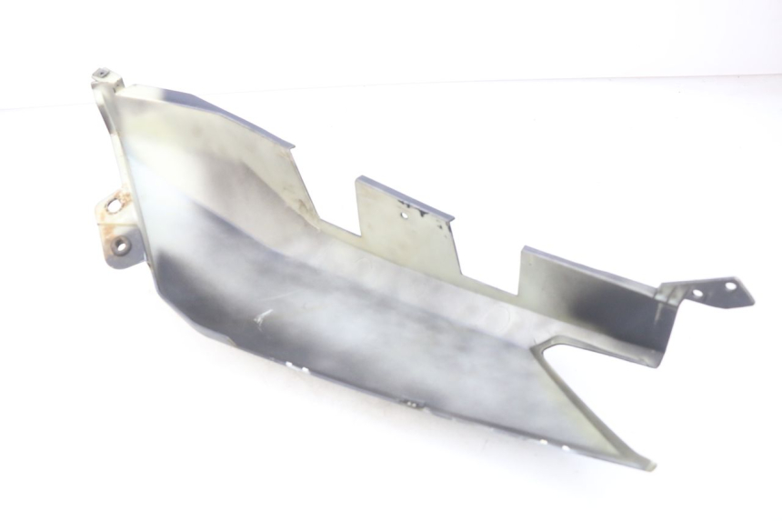 photo de RIGHT REAR SIDE PANEL YAMASAKI YM T 125 (2015 - 2020)