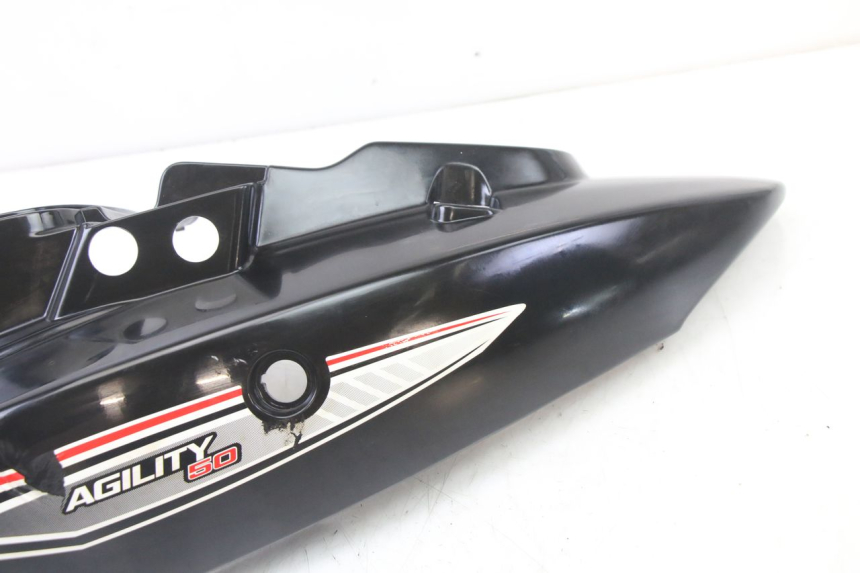 photo de LEFT REAR SIDE PANEL KYMCO AGILITY 4T 50 (2005 - 2018)