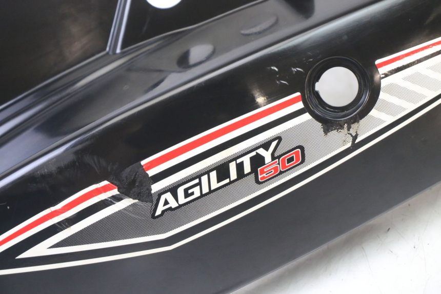 photo de LEFT REAR SIDE PANEL KYMCO AGILITY 4T 50 (2005 - 2018)