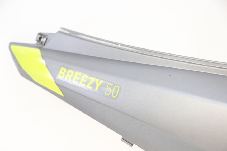 photo de REAR LEFT PANEL MOTRON BREEZY 4T 50 (2021 - 2025)