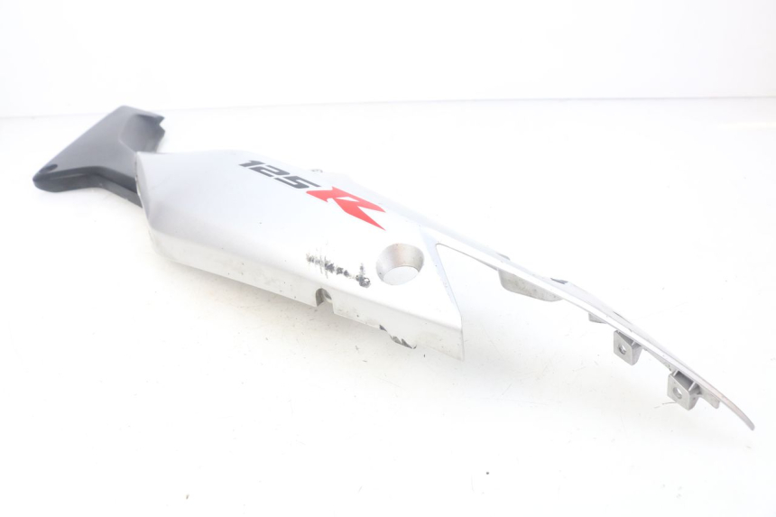 photo de REAR LEFT PANEL HONDA CBR R 125 (2003 - 2006)