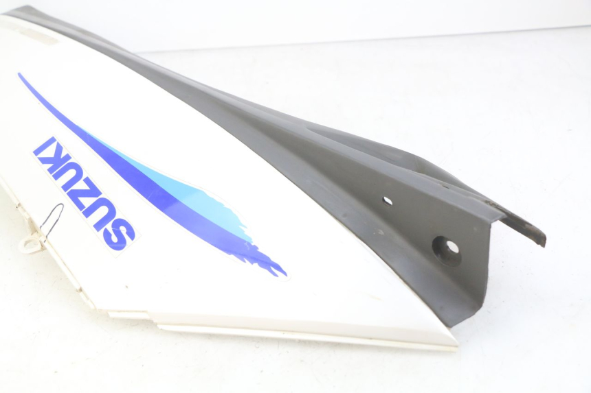 photo de LEFT REAR SIDE PANEL SUZUKI CP 80 (1985 - 1996)