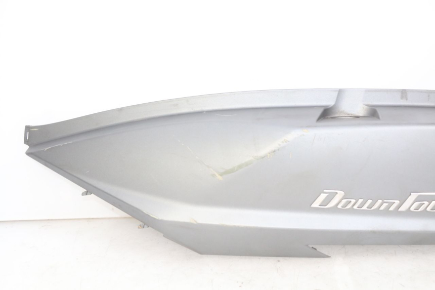 photo de LEFT REAR SIDE PANEL KYMCO DOWNTOWN ABS 125 (2015 - 2017)