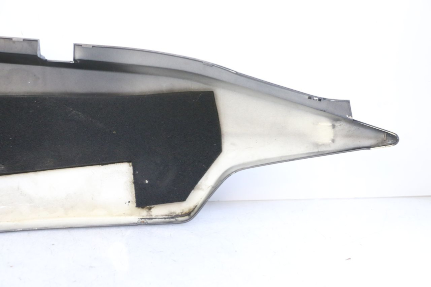 photo de REAR LEFT PANEL HONDA FJS SILVER WING SILVERWING 400 (2005 - 2008)