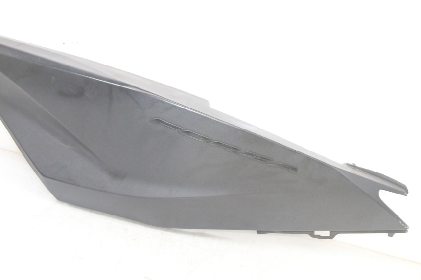photo de REAR LEFT PANEL HONDA FORZA 125 (2021 - 2025)