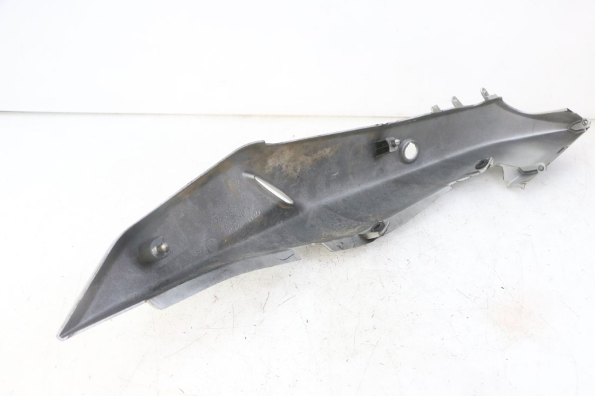 photo de REAR LEFT PANEL SUZUKI GS GSE 500 (2001 - 2003)