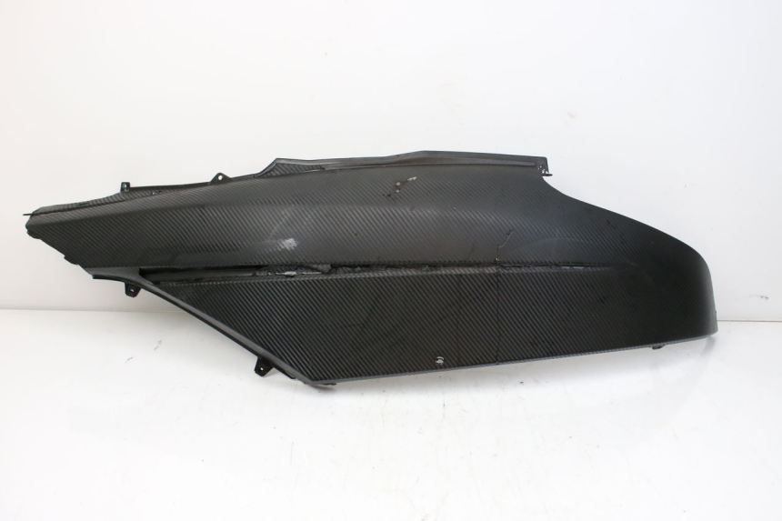 photo de LEFT REAR SIDE PANEL HONDA FES S-WING SWING ABS 125 (2007 - 2015)