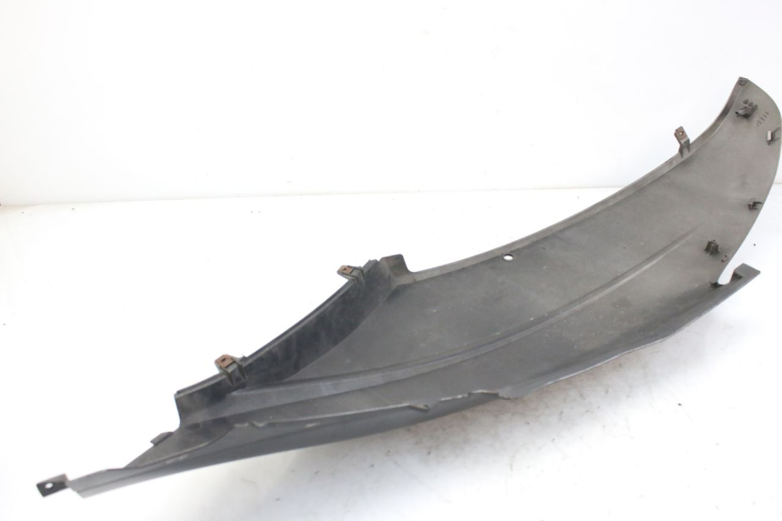 photo de LEFT REAR SIDE PANEL HONDA FES S-WING SWING ABS 125 (2007 - 2015)