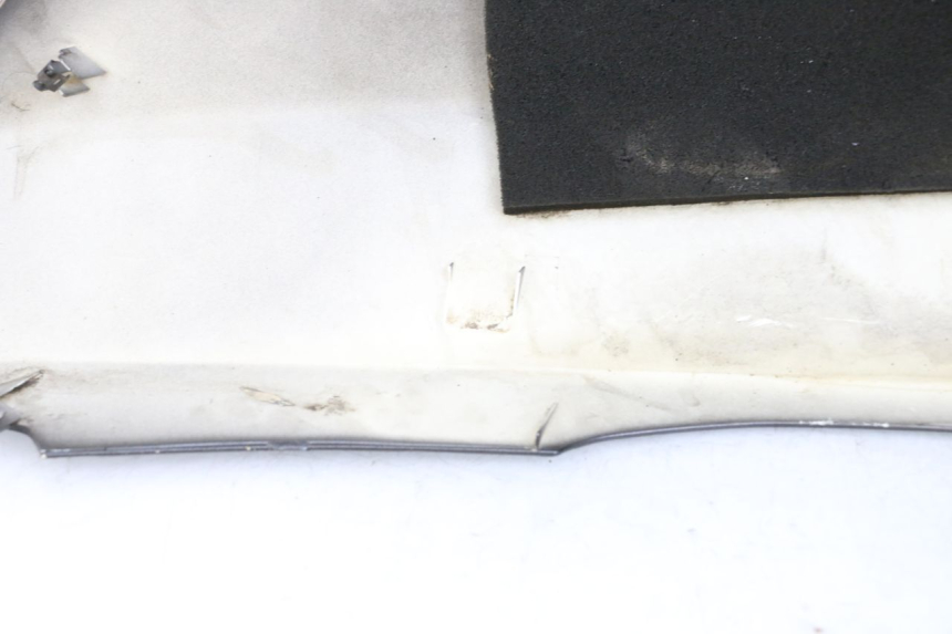 photo de REAR LEFT PANEL HONDA FJS SILVER WING SILVERWING 400 (2005 - 2008)