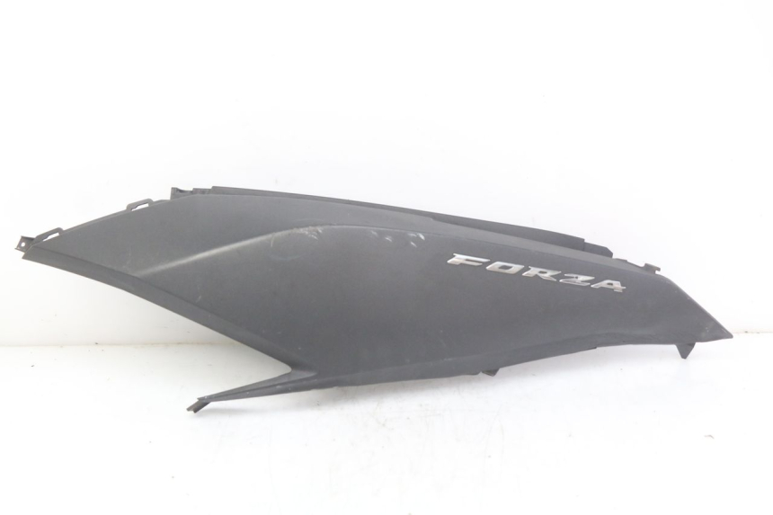 photo de LEFT REAR SIDE PANEL HONDA FORZA 125 (2015 - 2016)